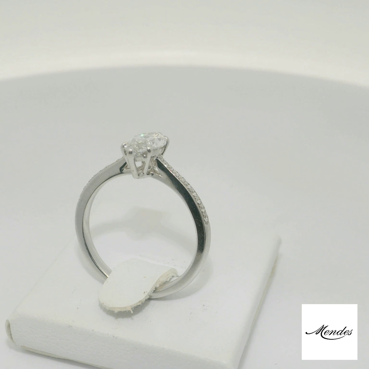 Anello con Marquise Lab Grown - Mendes Gioielli srl