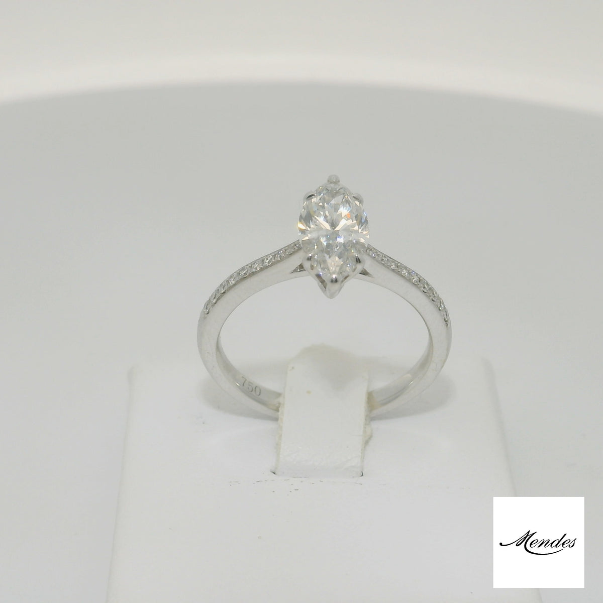 Anello con Marquise Lab Grown - Mendes Gioielli srl