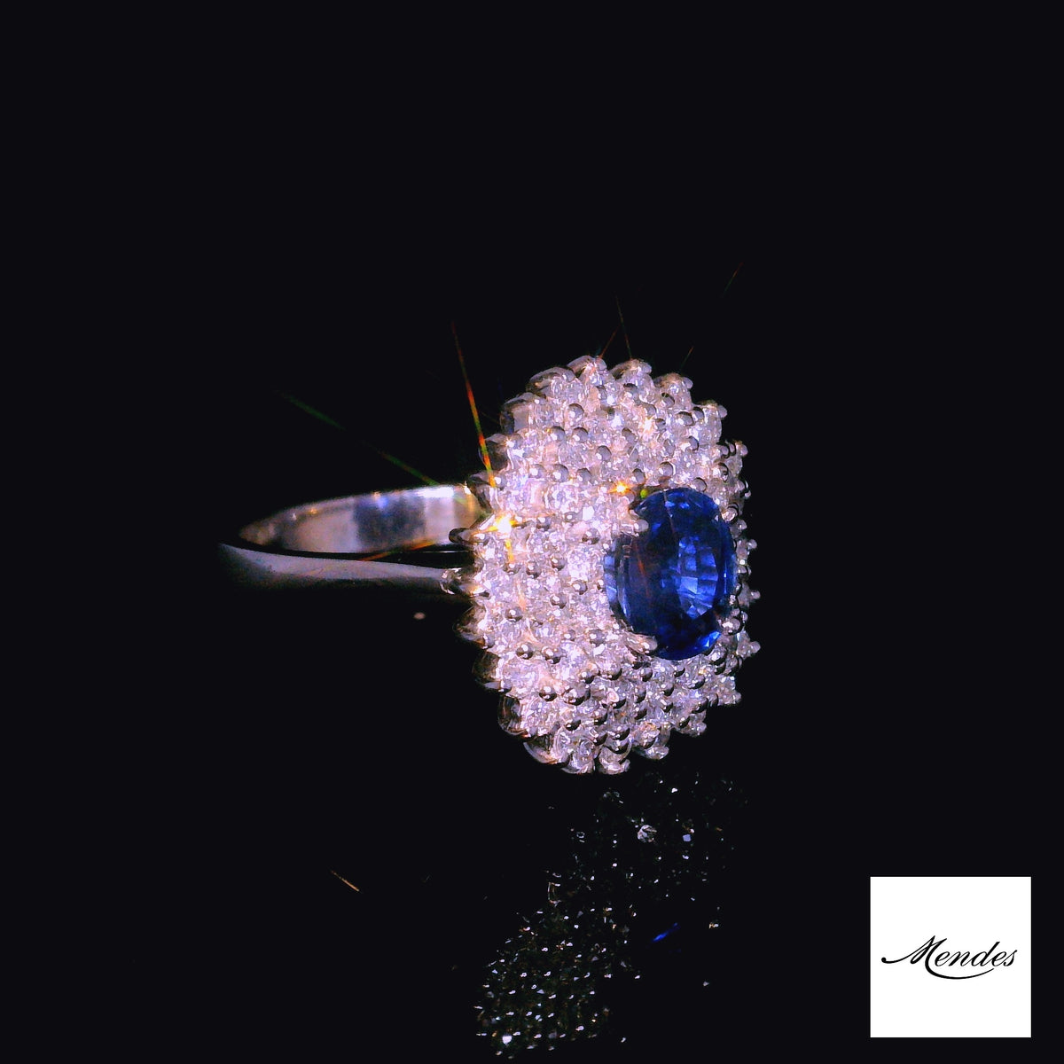 Anello con Zaffiro e Diamanti - Mendes Gioielli srl