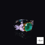 Carica l'immagine nel visualizzatore di Gallery, Anello con Smeralo e Diamanti
