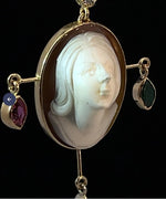 Carica l'immagine nel visualizzatore di Gallery, Orecchino - Elegante pendente in oro con cameo
