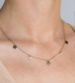 Carica l'immagine nel visualizzatore di Gallery, Collana Diamonds Multi Paillettes
